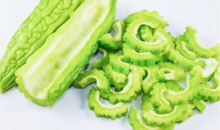 苦瓜煮汤制作方法 苦瓜煮汤制作方法视频