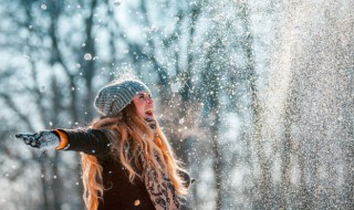 冬天文案（冬天文案短句干净治愈阳光励志）