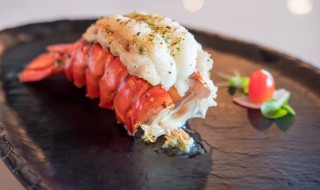 小龙虾为什么要去头 小龙虾为什么要去头还会动