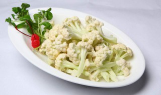 猪油渣炒菜花的做法 猪油渣炒菜花的做法窍门