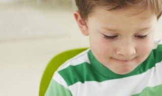 吃辅食的正确方法7个月宝宝（7个月宝宝辅食注意事项）