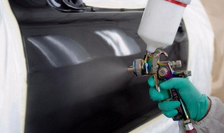 自己喷车漆的方法（自己喷车漆的方法视频）