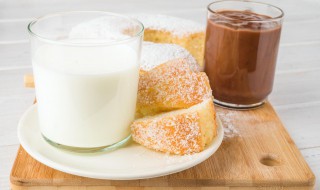 咸蛋黄肉松怎么做 咸蛋黄肉松面包制作方法大全