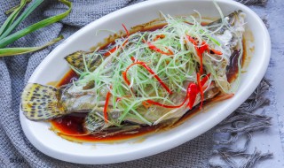 蒸鱼怎么做好吃（青椒蒸鱼怎么做好吃）