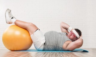 怎么减掉肚子上的赘肉和小肚腩 怎么减掉肚子上的赘肉和小肚腩运动