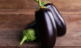 青茄子和紫茄子的区别是什么 青茄子和紫茄子的区别是什么意思