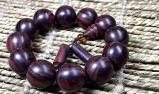 紫油梨和红油梨的区别是什么 紫油梨和紫红油梨的区别