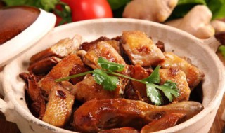 家庭版姜母鸭的做法（家庭版姜母鸭的做法与配方）