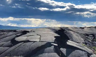 欲壑难填的欲是什么意思（欲壑难填的欲是什么意思怎么读）