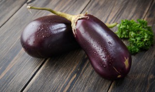 红烧茄条怎么做好吃（红烧茄条怎么做好吃视频家常）