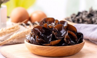 泡椒木耳怎么做好吃（泡椒木耳怎么做好吃家常做法）