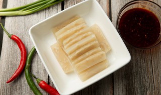 花生猪皮冻的做法（怎样做猪皮花生冻）