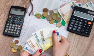 网上怎么查个人征信（网上怎么查个人征信报告）