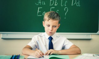 火车用英语怎么说 火车站用英语怎么说