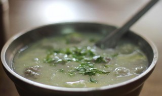 猪肝煮绿豆（猪肝炖绿豆）