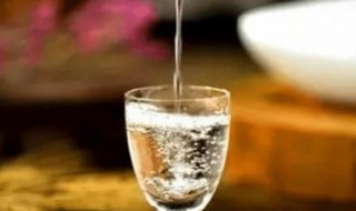 梦见白酒是什么预兆 梦见白酒是什么预兆周公解梦