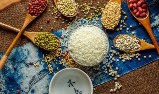 绿豆汤和什么一起吃会中毒 绿豆汤和什么一起吃会中毒呢