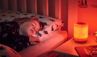 梦见别人放屁什么兆头（梦见别人放屁是什么）