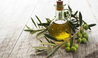 青橄榄煲汤要去核吗（青橄榄煲汤要不要去核）