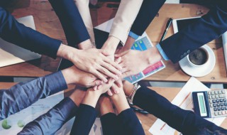 激励工作的句子经典简短 激励工作的句子经典简短英文