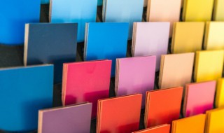 粉色加黄是什么颜色（粉色加黄是什么颜色头发）