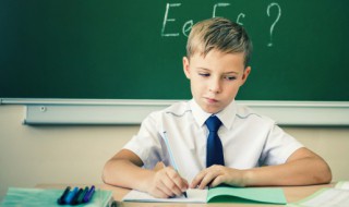 如何快速背诵英语课文（如何快速背诵英语课文长篇版）