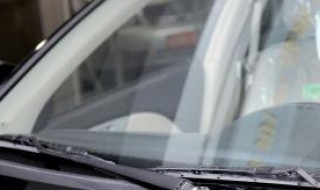 刚买的雨刮器刮几下就异响 雨刮器刮的时候有异响