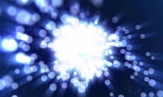 晚上看灯光发散正常吗（晚上看灯光发散正常吗 戴眼镜的）