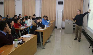 cdr怎么裁剪（cdr怎么裁剪掉自己不想要的部分）