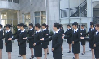 教师应遵守的职业礼仪（教师应遵守的职业礼仪规范）