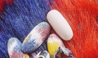 做完美甲可以洗头发吗 做完美甲可以洗头发吗男生