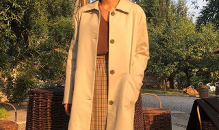 大衣怎么挂不会变形 呢子大衣怎么挂不会变形