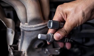 哈飞路宝氧传感器在哪（哈飞路宝温度传感器在什么位置）