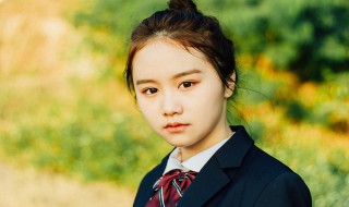 胖脸发量多适合发型 胖脸发量多适合发型吗