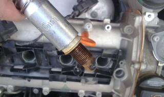 奔驰火花塞多久换一次（奔驰火花塞多久换一次?）