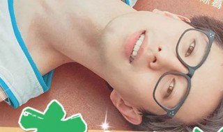 几个校草喜欢一个女生的小说（女生是校草的小说）