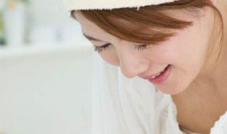 油皮毛孔大要用什么水乳 油皮毛孔大要用什么水乳呢