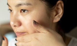 保养皮肤和不保养的区别（保养皮肤与不保养皮肤的区别）