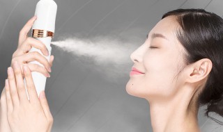 蒸脸器怎么加水（蒸脸器怎么加水箱视频）