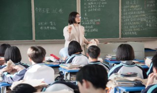 碳酸钠和碱反应的化学方程式（碳酸钠与碱反应的化学方程式）