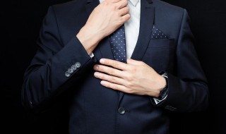 肤色偏深带什么领带 肤色偏深带什么领带好看