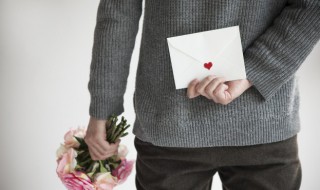 超级扎心的爱情句子(超级扎心的爱情句子简短)