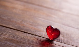 关于悲伤爱情感人的句子(关于悲伤爱情感人的句子短句)