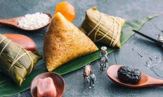 煮好的粽子要泡水里吗 粽子煮好后要泡水里吗