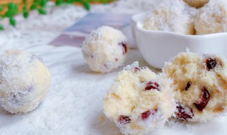 怎么做酸奶山楂球 酸奶球怎么做好