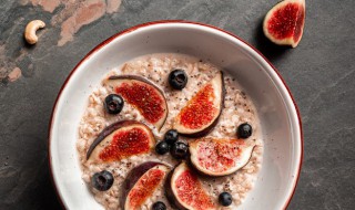 水果米粥怎么做好吃窍门 红米水果粥怎么弄