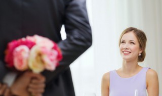 关于恋人间情话句子 恋人之间简短浪漫情话