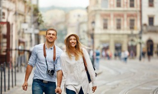 2021旅游的说说心情朋友圈（2021旅游发朋友圈说说）