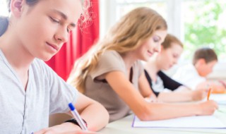 非常鼓励人的正能量经典语句(非常鼓励人的正能量经典语句坚持不懈)