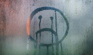 无缘无故难过的句子(无缘无故心情不好的句子)